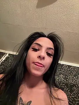 Snapshot of Evelin199 chatting on 04/29/26, 05:30 Evelin199 online show from 04/29/26, 05:30