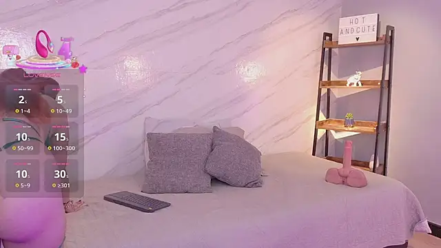 mia gold  online show from 05/30/26, 07:00
