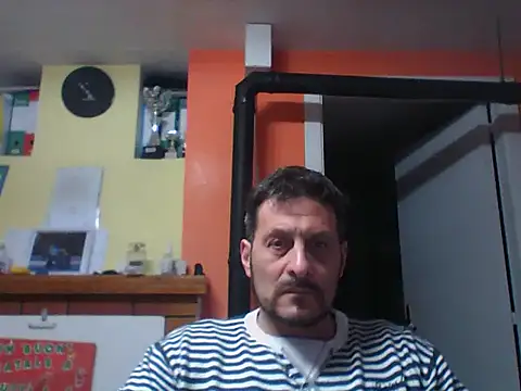 Snapshot of colosone chatting on 02/18/25, 03:54 colosone online show from 02/18/25, 03:54