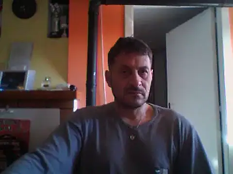 Snapshot of colosone chatting on 03/13/25, 07:31 colosone online show from 03/13/25, 07:31