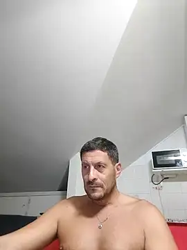 Snapshot of colosone chatting on 09/08/25, 09:03 colosone online show from 09/08/25, 09:03