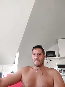 Snapshot of colosone chatting on 09/21/25, 05:53 colosone online show from 09/21/25, 05:53