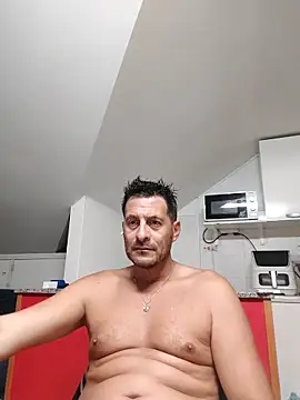 Snapshot of colosone chatting on 09/22/25, 09:06 colosone online show from 09/22/25, 09:06