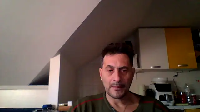 Snapshot of colosone chatting on 02/01/26, 08:24 colosone online show from 02/01/26, 08:24