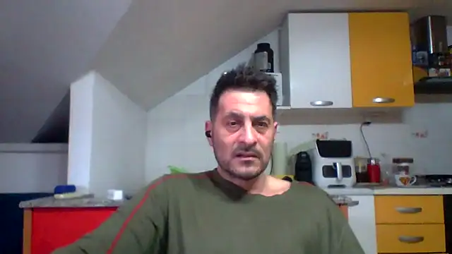 Snapshot of colosone chatting on 02/05/26, 08:41 colosone online show from 02/05/26, 08:41