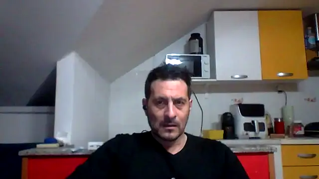 Snapshot of colosone chatting on 02/15/26, 08:16 colosone online show from 02/15/26, 08:16