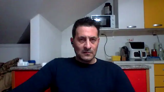 Snapshot of colosone chatting on 03/05/26, 06:15 colosone online show from 03/05/26, 06:15