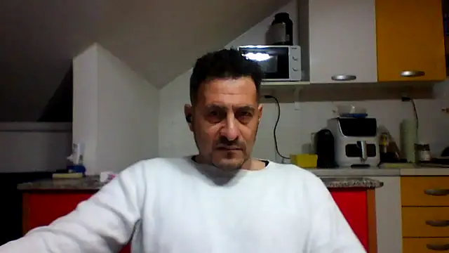 Snapshot of colosone chatting on 03/09/26, 03:32 colosone online show from 03/09/26, 03:32