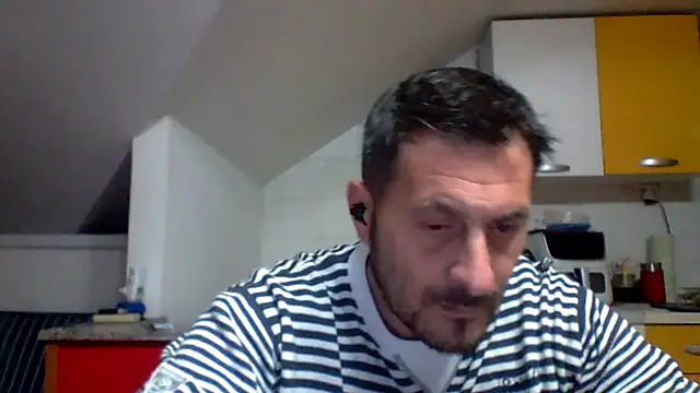 Snapshot of colosone chatting on 03/18/26, 06:00 colosone online show from 03/18/26, 06:00