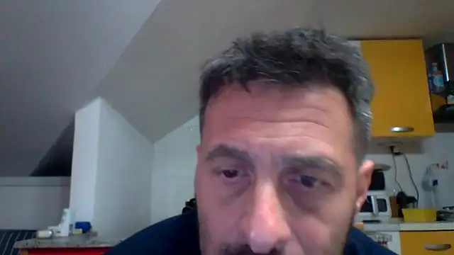 Snapshot of colosone chatting on 05/15/26, 04:14 colosone online show from 05/15/26, 04:14