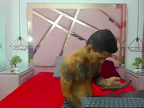 Snapshot of ViolethANDJuanda chatting on 01/10/26, 01:13 ViolethANDJuanda online show from 01/10/26, 01:13