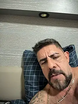 wolfbucker online show from 03/27/26, 05:57