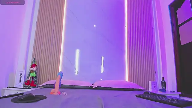 Snapshot of Samantha_m395 chatting on 01/06/26, 02:32 Samantha m395 online show from 01/06/26, 02:32