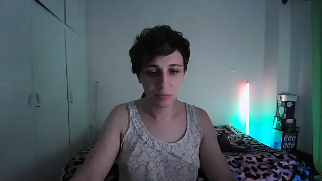 Snapshot of HoneyValentine chatting on 06/18/26, 07:29 HoneyValentine online show from 06/18/26, 07:29