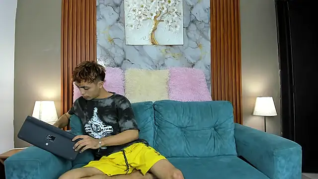 AVENGER BOYS2026 online show from 02/24/26, 07:34