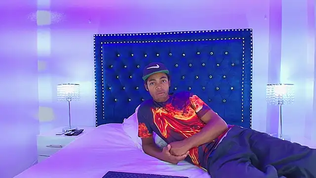 Cristal and luke online show from 03/01/26, 03:30