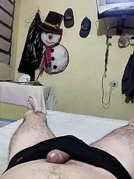 Snapshot of Elmartillo20 chatting on 01/15/26, 04:28 Elmartillo20 online show from 01/15/26, 04:28