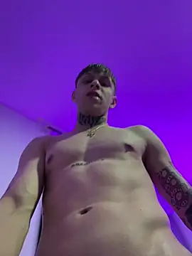 Snapshot of twinks_boys_xxxx chatting on 01/09/26, 11:28 twinks boys xxxx online show from 01/09/26, 11:28