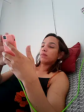 ofjuliaa online show from 02/14/26, 05:10