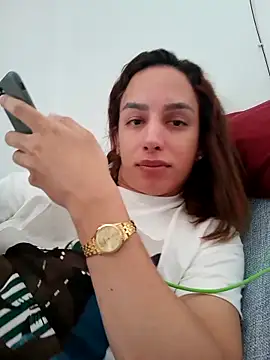 ofjuliaa online show from 04/13/26, 06:57