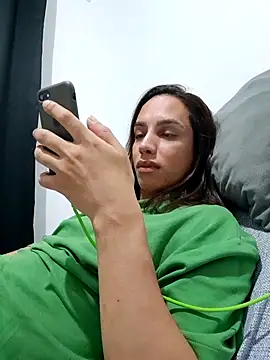 ofjuliaa online show from 05/01/26, 12:26
