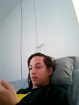 ofjuliaa online show from 05/10/26, 08:14