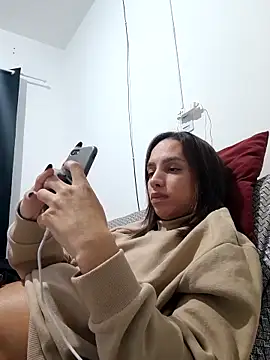 ofjuliaa online show from 05/24/26, 03:55