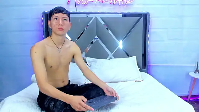 BunnyLove  online show from 03/13/26, 12:17