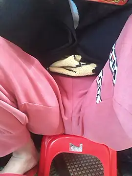 Snapshot of -Bunny-y chatting on 01/09/26, 02:03 -Bunny-y online show from 01/09/26, 02:03