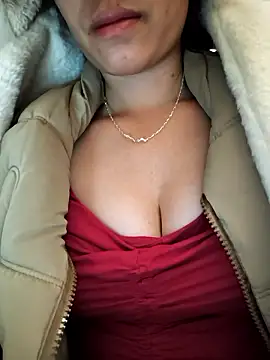 -Lynn- online show from 01/12/26, 01:33