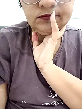 piryasharma005 online show from 02/13/26, 06:26