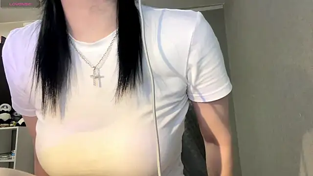 TomiRodenberg online show from 01/07/26, 01:02