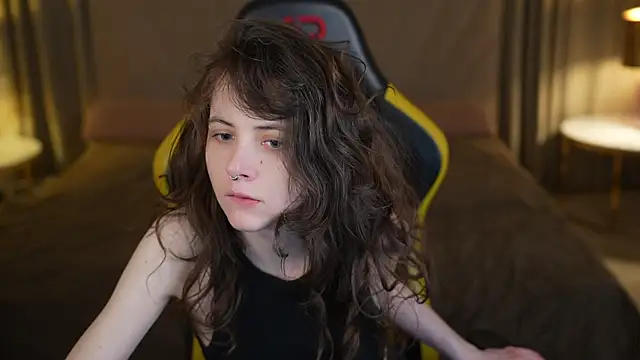 Orly flame online show from 04/06/26, 06:42