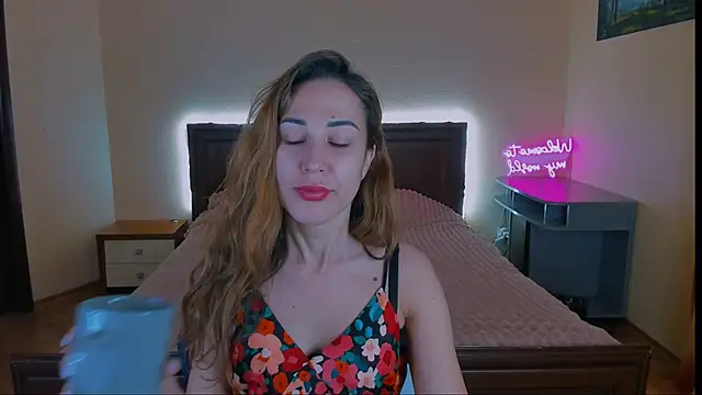 Snapshot of wise_ava chatting on 03/25/26, 10:16 wise ava online show from 03/25/26, 10:16