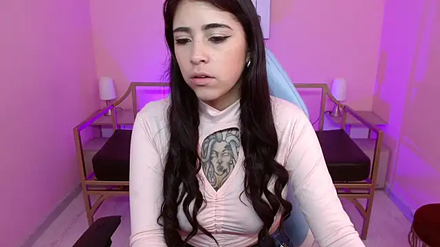 Snapshot of Adri_gomez_x chatting on 01/14/26, 12:22 Adri gomez x online show from 01/14/26, 12:22