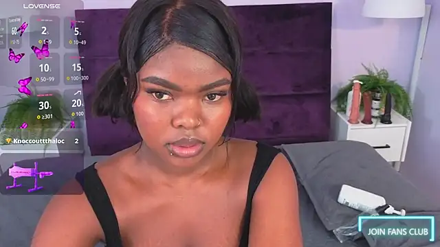 Yasminbrattz online show from 04/14/26, 11:49