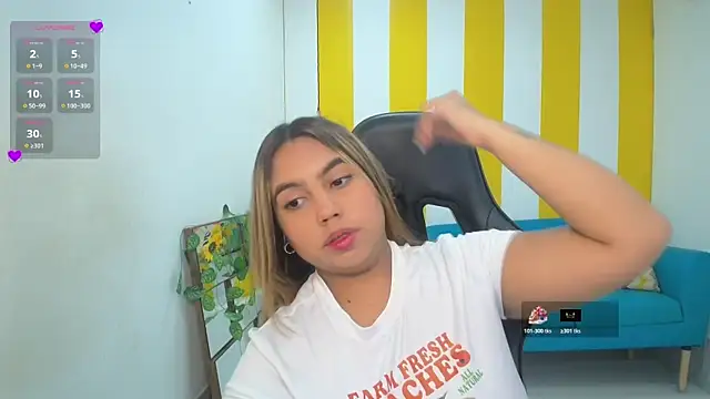 Snapshot of esmeralda_cuisman chatting on 02/26/26, 11:31 esmeralda cuisman online show from 02/26/26, 11:31