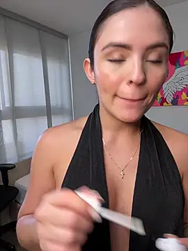 Snapshot of SofiaGomez444 chatting on 02/11/26, 04:01 SofiaGomez444 online show from 02/11/26, 04:01