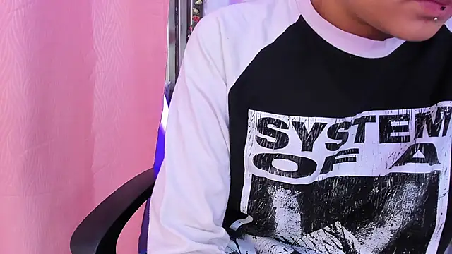 MeowMota  online show from 04/15/26, 06:37