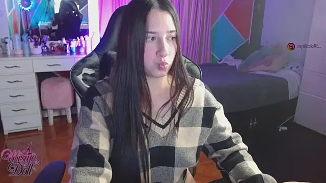 Mysticdooll69 online show from 07/13/26, 07:05