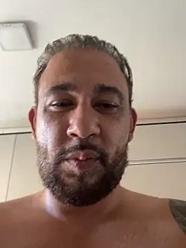 fabbronxer online show from 02/11/26, 07:41