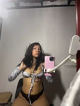 Kitty20205 online show from 02/15/26, 07:32