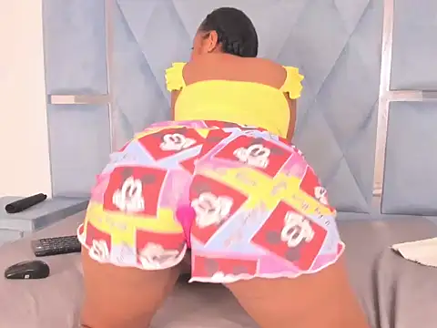 Snapshot of sweetdesireasm chatting on 01/11/26, 08:03 sweetdesireasm online show from 01/11/26, 08:03