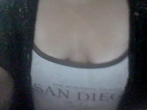 Snapshot of Briza20a chatting on 02/20/26, 06:19 Briza20a online show from 02/20/26, 06:19