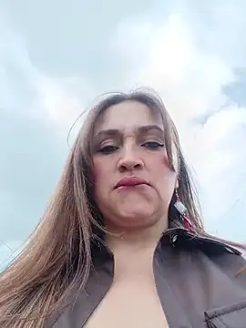 Alejandra N online show from 04/01/26, 03:31