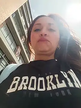 Alejandra N online show from 04/10/26, 03:17