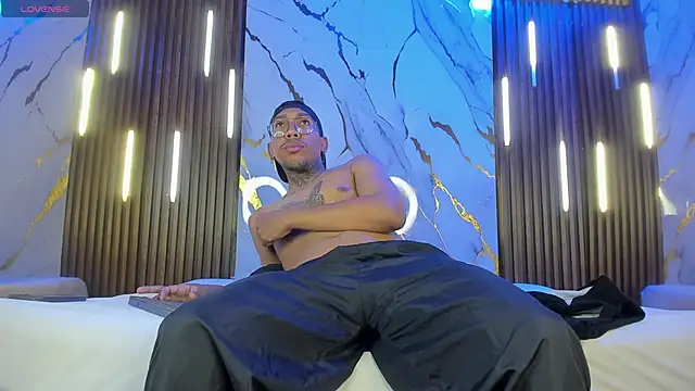 Snapshot of ThiagoBerry chatting on 02/22/26, 11:20 ThiagoBerry online show from 02/22/26, 11:20