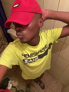 Snapshot of BigAndBeaut chatting on 02/06/26, 02:31 BigAndBeaut online show from 02/06/26, 02:31