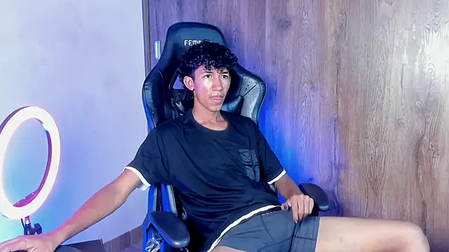 neitan miller  online show from 04/15/26, 04:36