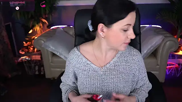 Snapshot of Dafni_Monn chatting on 04/27/26, 05:38 Dafni Monn online show from 04/27/26, 05:38